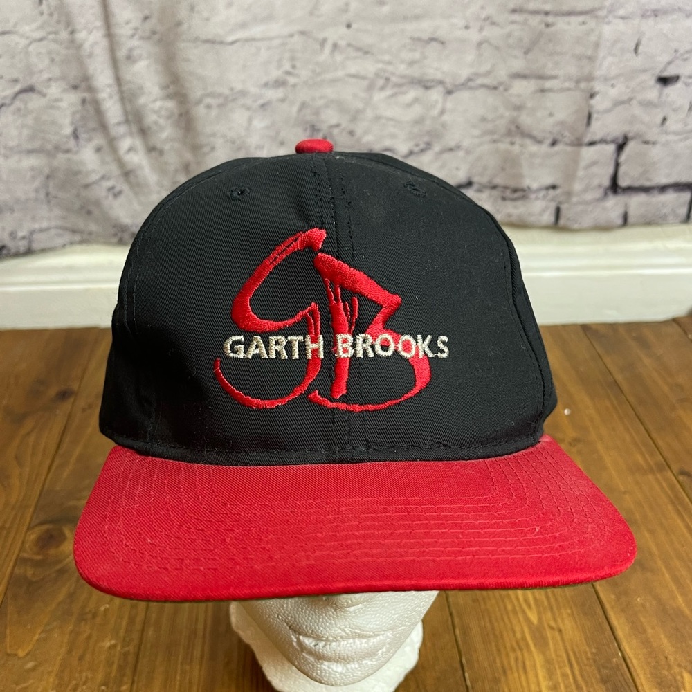Vintage Yupoong black and red Garth Brooks SnapBack baseball cap